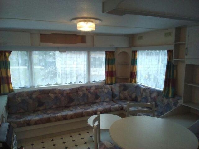Hotel Eagle Biwak à Pozezdrze Extérieur photo